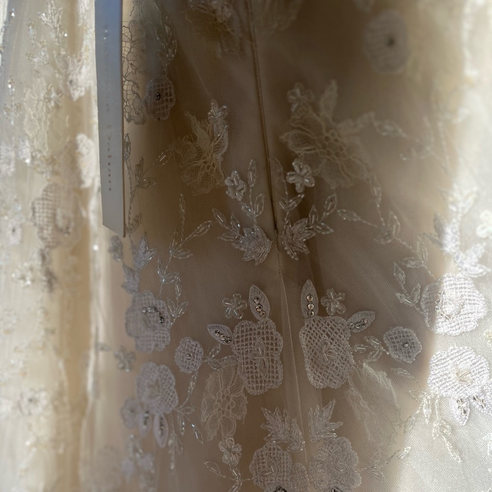 Rare Sabrina Dahan White Renoir Embroidered Floral Wedding Gown w/tags - size 8